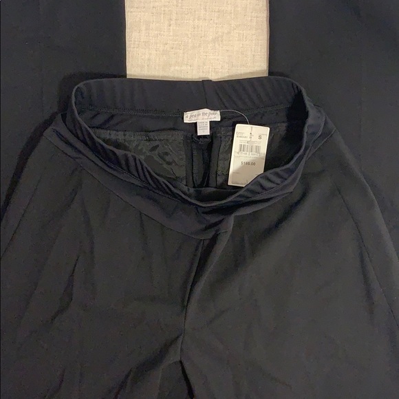 A Pea in the Pod black maternity pants - Picture 3 of 7